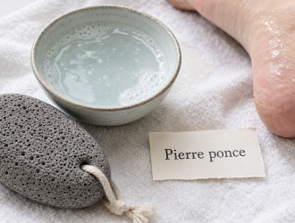 Pierre ponce pieds naturelle pour lisser sans irriter