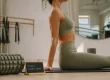 Pilates avant après : posture plus haute et ventre mieux tenu