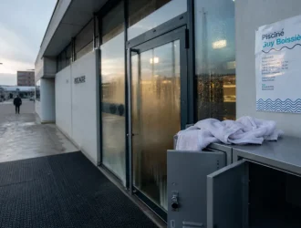 Entrée de la piscine Guy Boissière à Rouen
