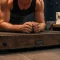 Plateforme vibrante bienfaits : gainage en salle de sport