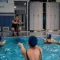 Paris aquagym en piscine municipale à Paris : coach dans l’eau