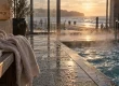 Thalassothérapie bord de mer : piscine d’eau de mer chauffée et détente au calme