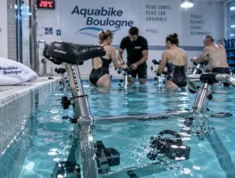 Aquabike Boulogne : vélo d’aquabike en piscine couverte, cardio sans choc articulaire