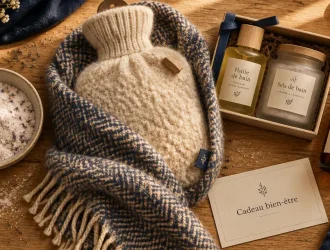 Cadeau bien être femme : bouillotte, coffret bain et brume d’oreiller